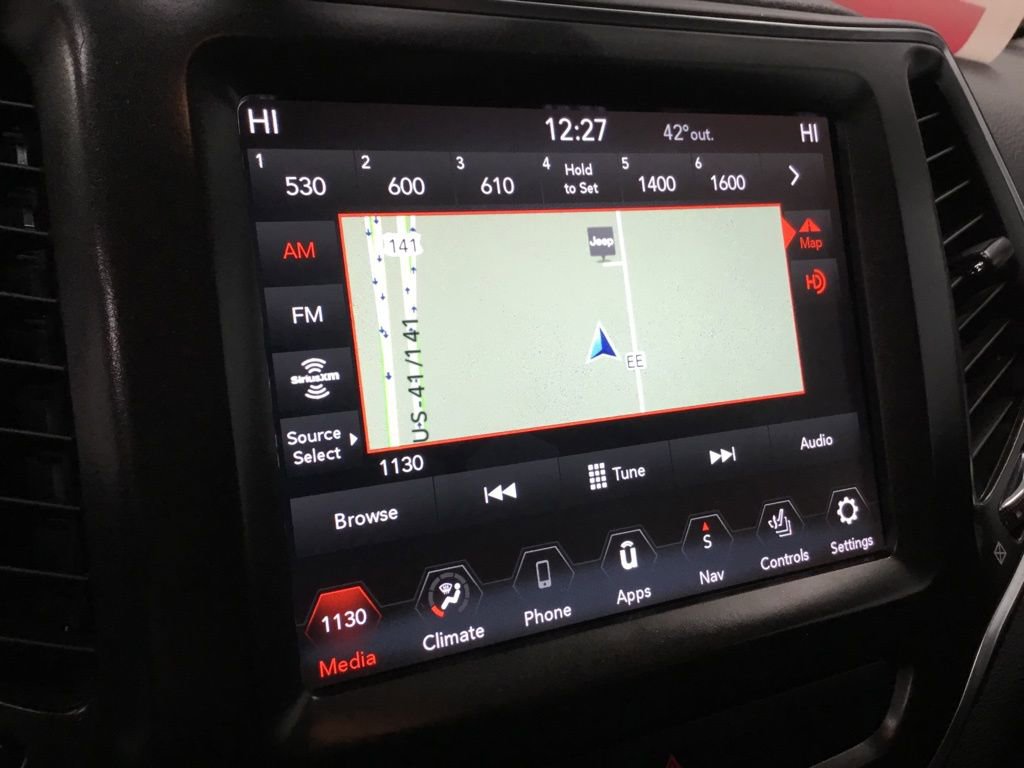 Used 2022 Jeep Cherokee Trailhawk w/ Trailer Tow Group image 17