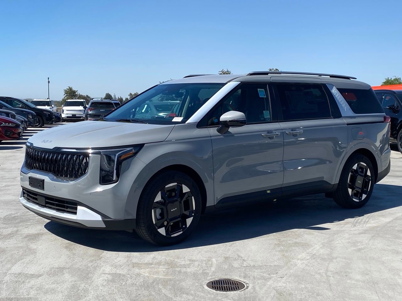 New 2026 Kia Carnival EX image 7