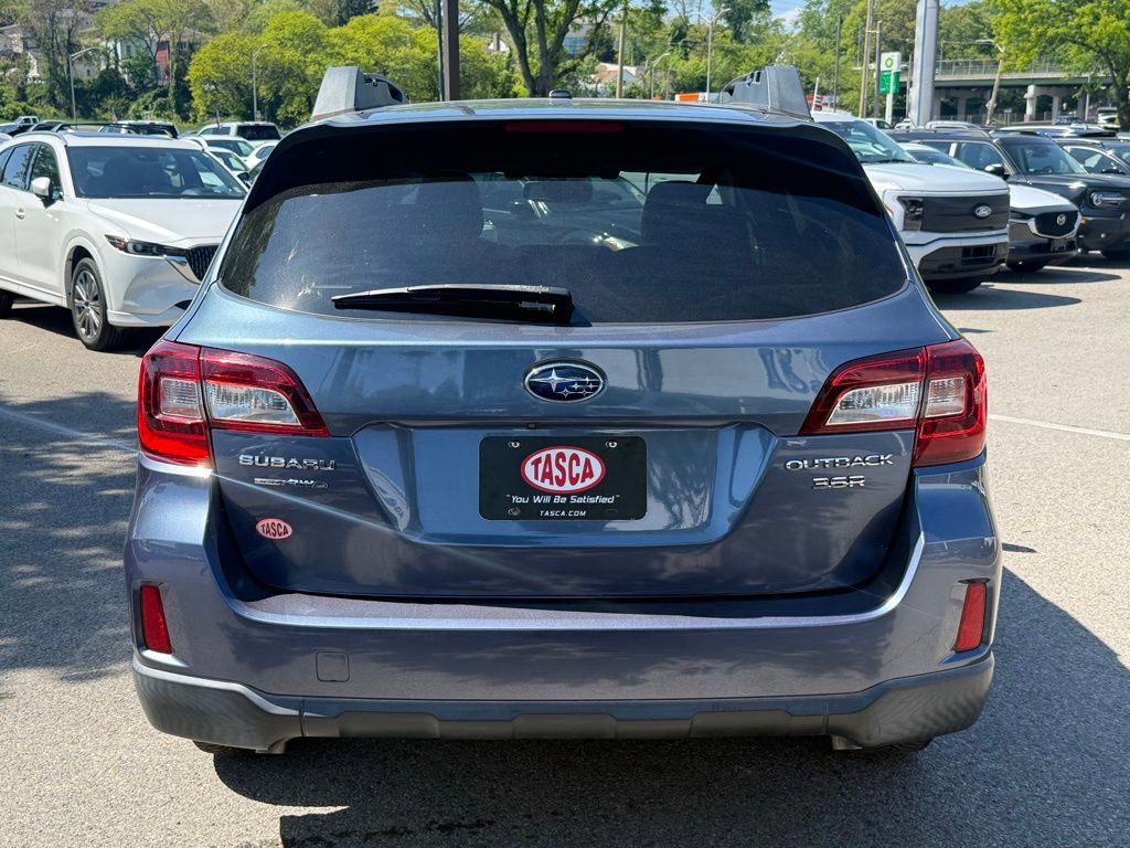 Used 2015 Subaru Outback 3.6R Limited AWD/4WD image 9