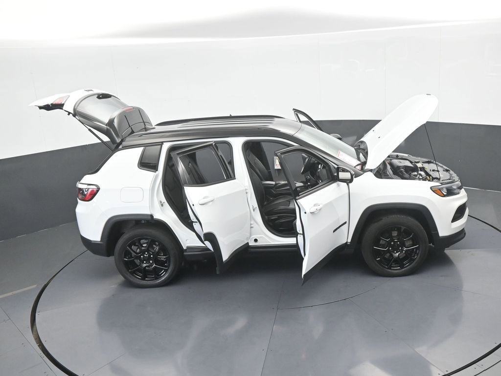 Used 2023 Jeep Compass Altitude image 68