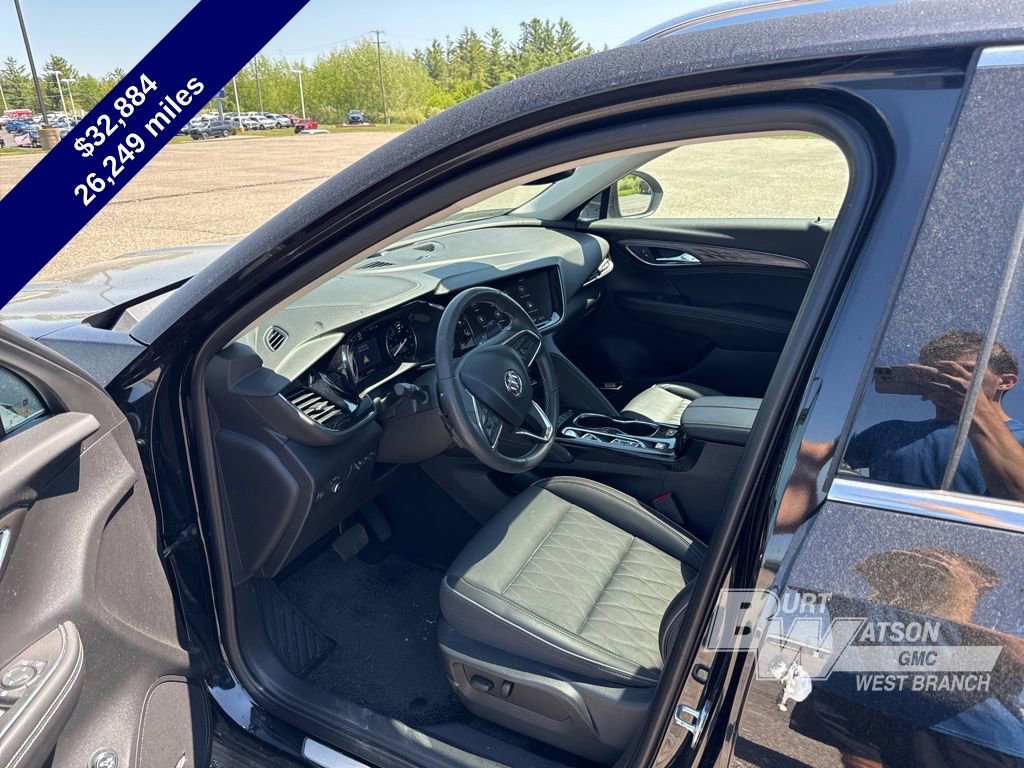 Used 2023 Buick Envision Avenir AWD/4WD image 7