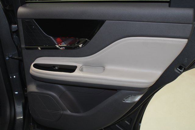 Used 2021 Lincoln Corsair FWD w/ Premium Package image 25