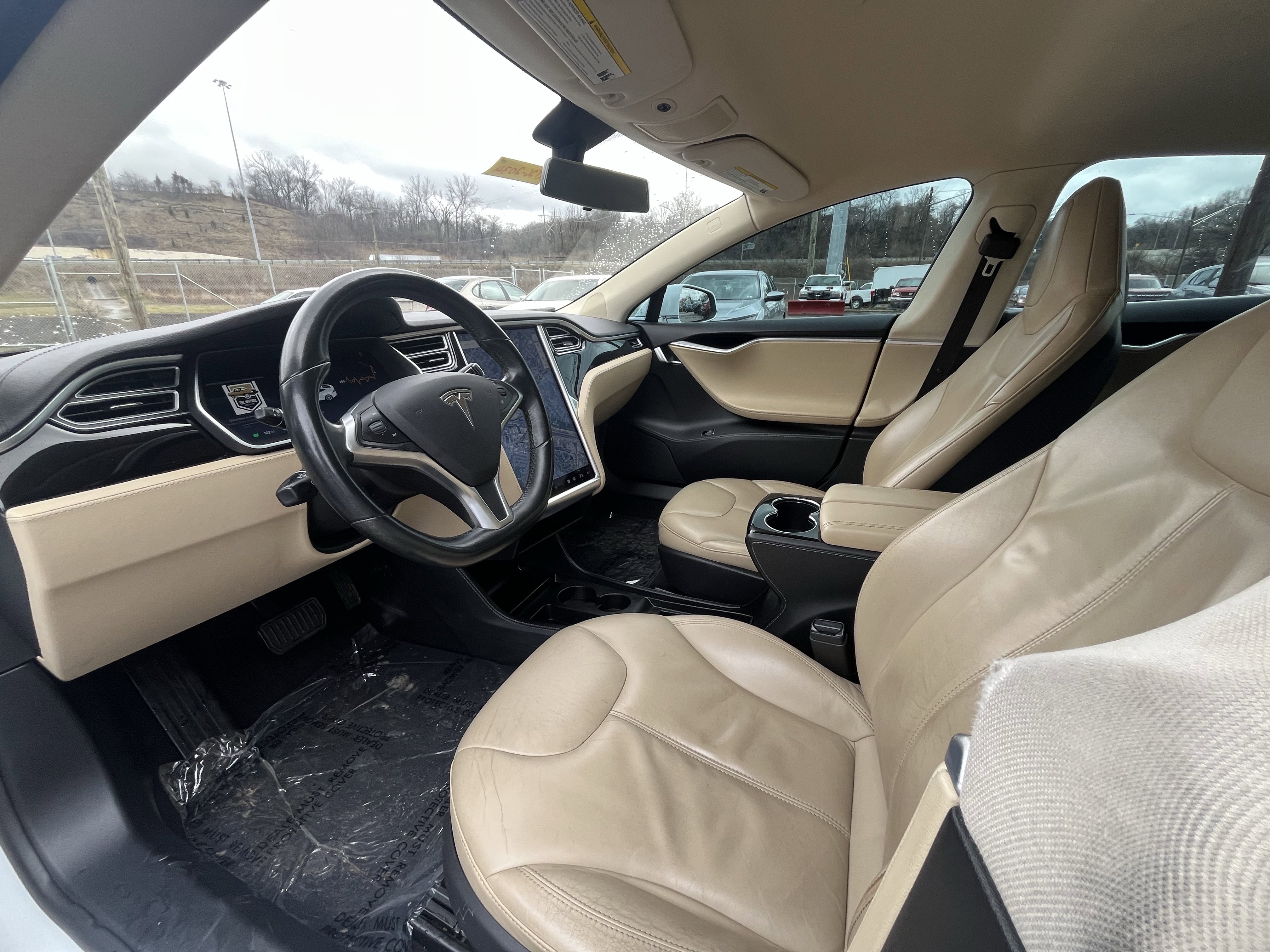 Used 2014 Tesla Model S 60 image 24