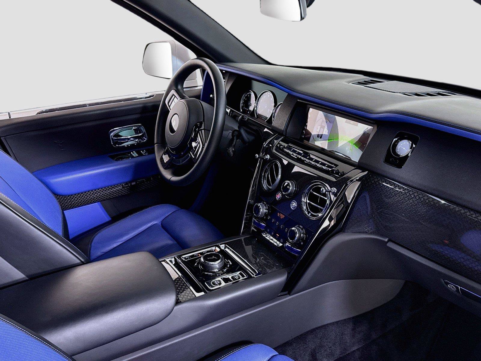 Used 2023 Rolls-Royce Cullinan Black Badge w/ Dark Exterior Package AWD/4WD image 36