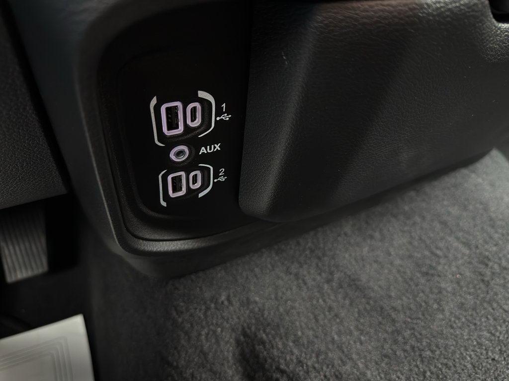 Used 2025 RAM 1500 Laramie image 33