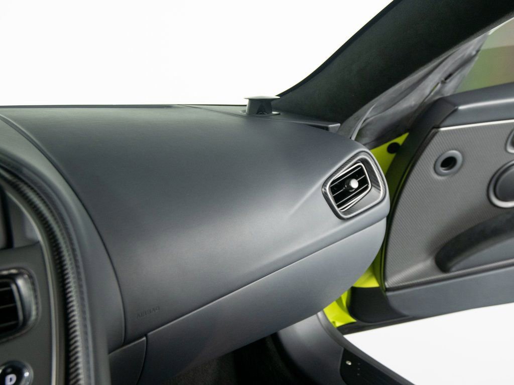 Used 2022 Aston Martin DBS Superleggera image 24