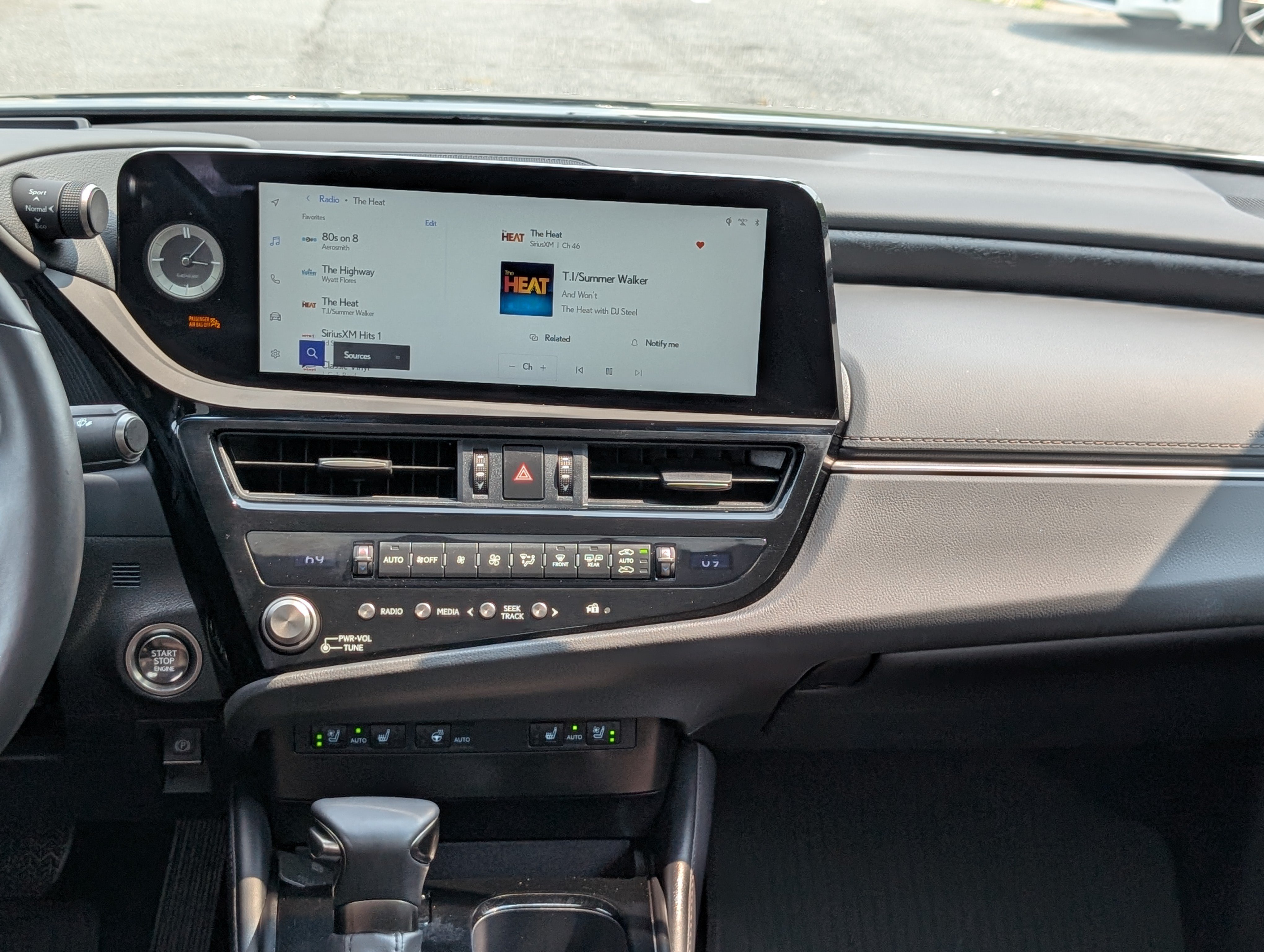 Certified 2025 Lexus ES 350 w/ Premium Package FWD image 18
