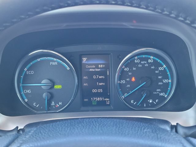 Used 2018 Toyota RAV4 Limited w/ Advanced Technology Package AWD/4WD image 22