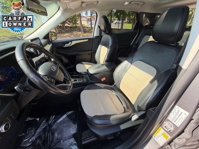 Used 2021 Ford Escape Titanium w/ Titanium Elite Package AWD/4WD image 11
