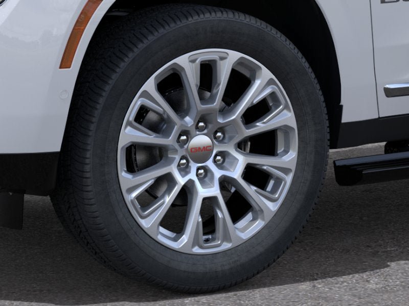 New 2026 GMC Yukon Denali w/ Sun & Power Step Package AWD/4WD image 9