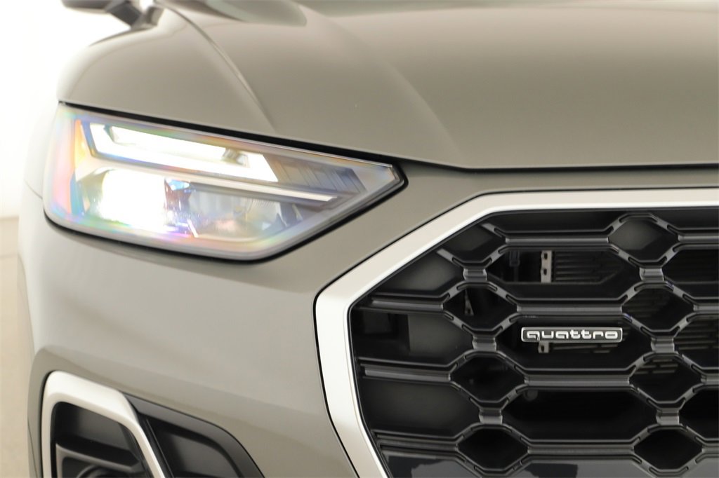 Used 2024 Audi Q5 e Premium w/ Convenience Package image 34