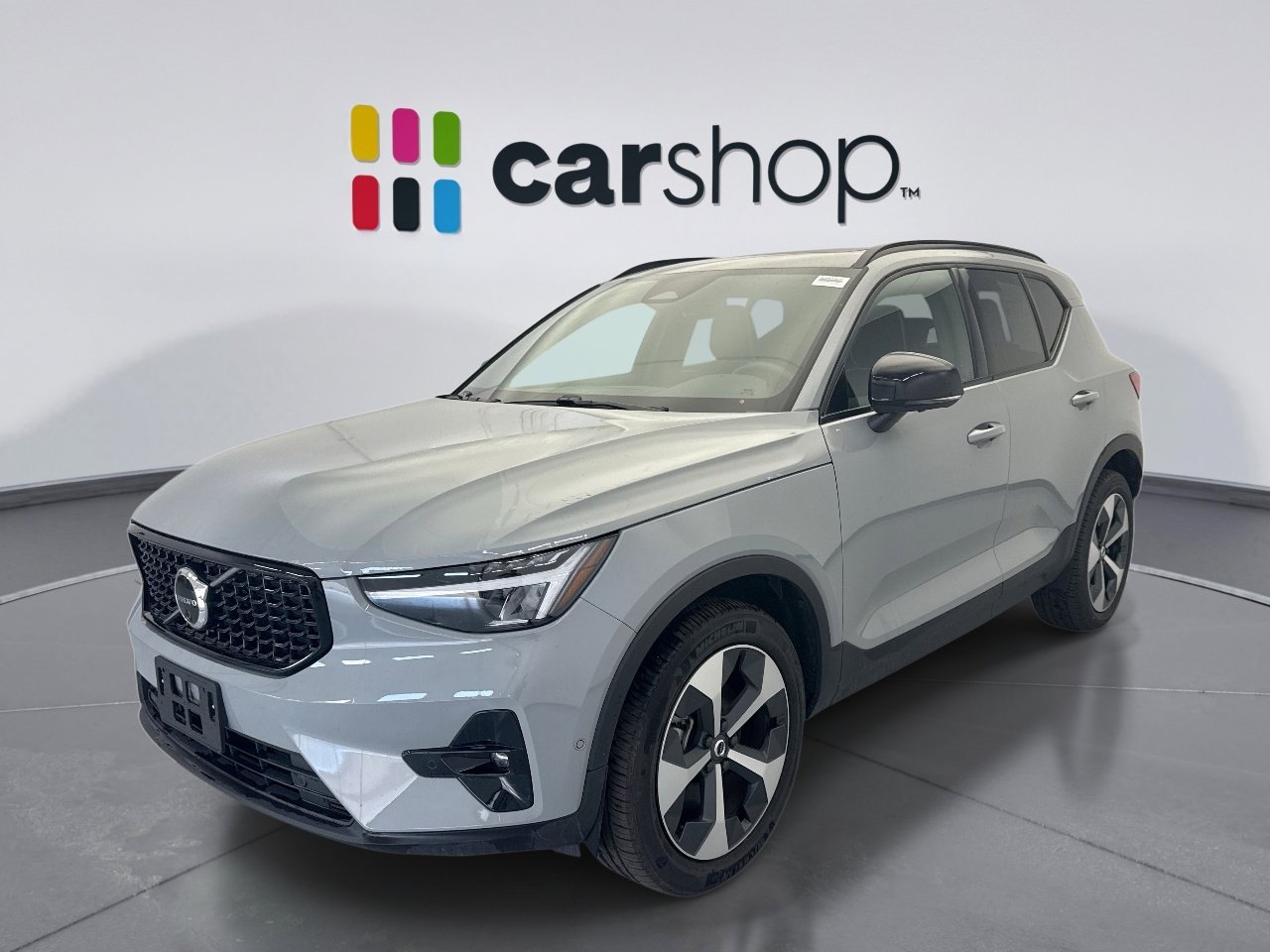 Used 2025 Volvo XC40 B5 Plus