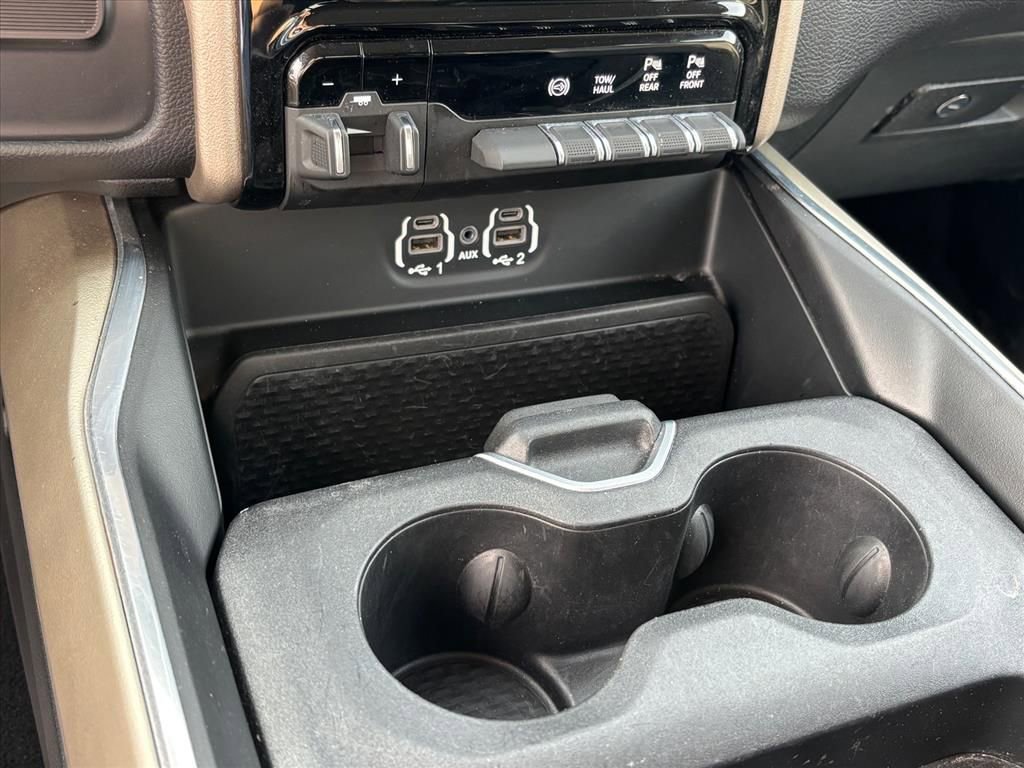 Used 2024 RAM 3500 Laramie image 19
