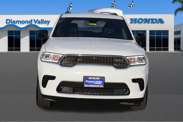 Used 2023 Dodge Durango SXT image 2