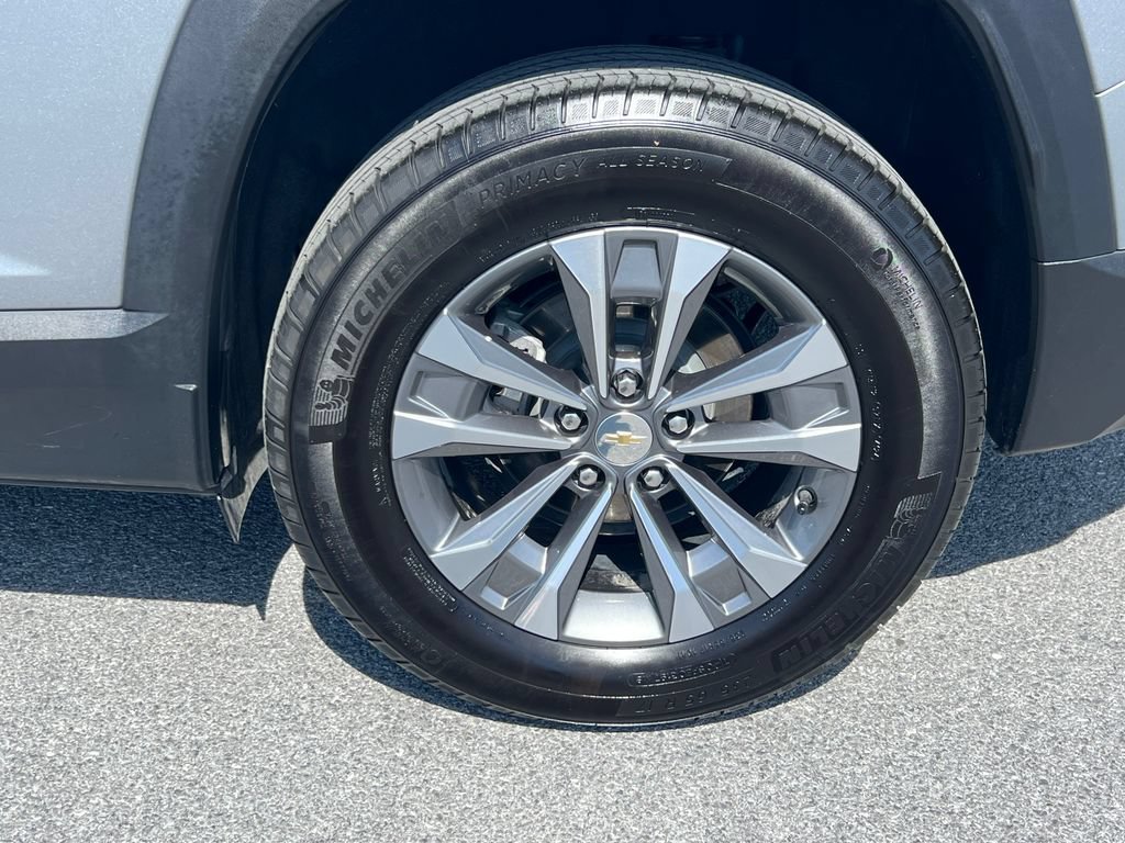Used 2025 Chevrolet Equinox LT w/ Convenience Package II AWD/4WD image 16
