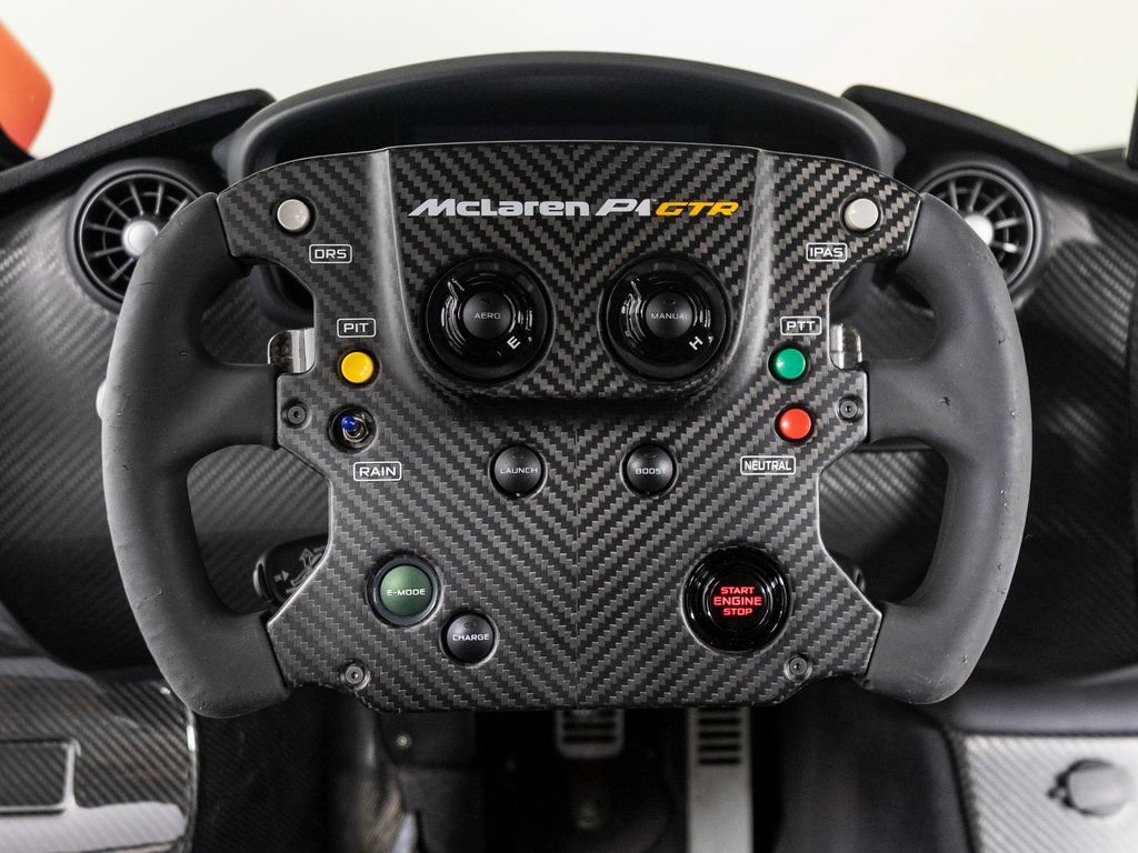 Used 2015 McLaren P1 RWD image 14
