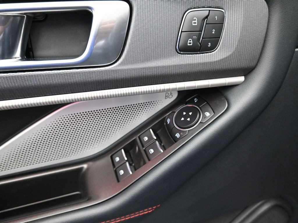 Used 2025 Ford Explorer ST w/ Sun And Sound Package image 6