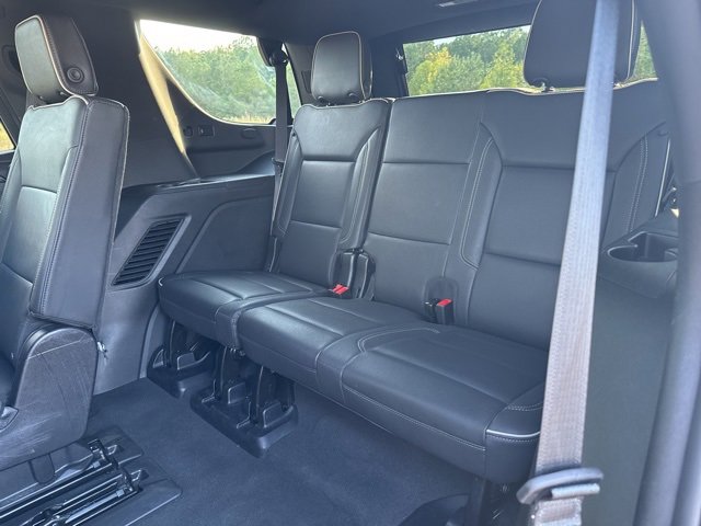 Used 2024 GMC Yukon SLT image 13