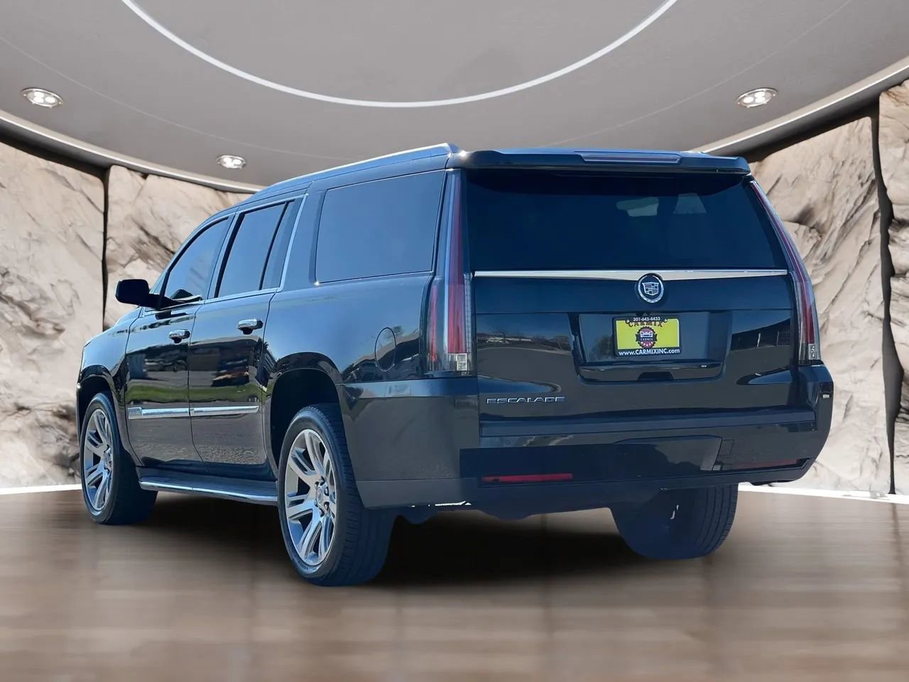 Used 2015 Cadillac Escalade ESV Luxury image 9