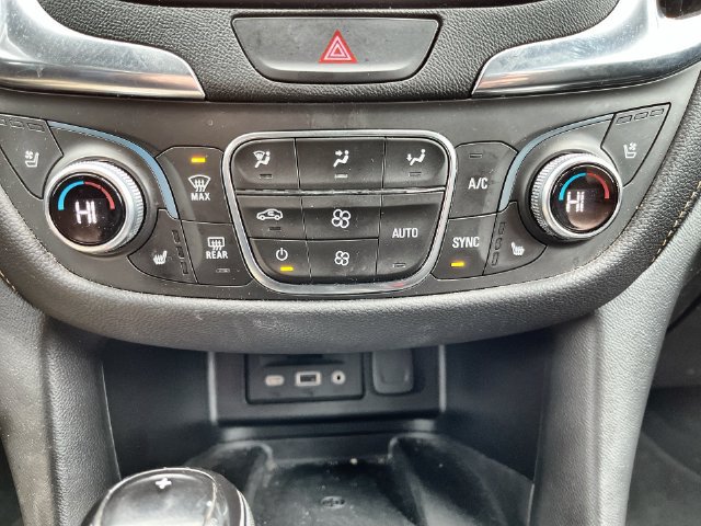 Used 2021 Chevrolet Equinox Premier AWD/4WD image 24