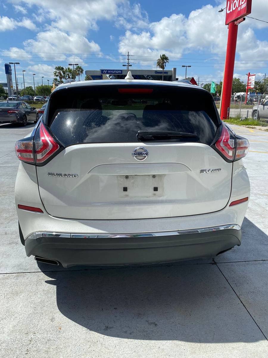 Used 2018 Nissan Murano SV w/ Premium Package AWD/4WD image 3