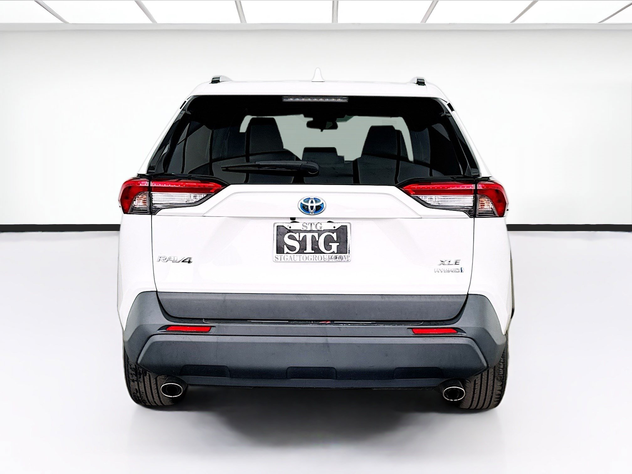 Used 2021 Toyota RAV4 XLE AWD/4WD image 5