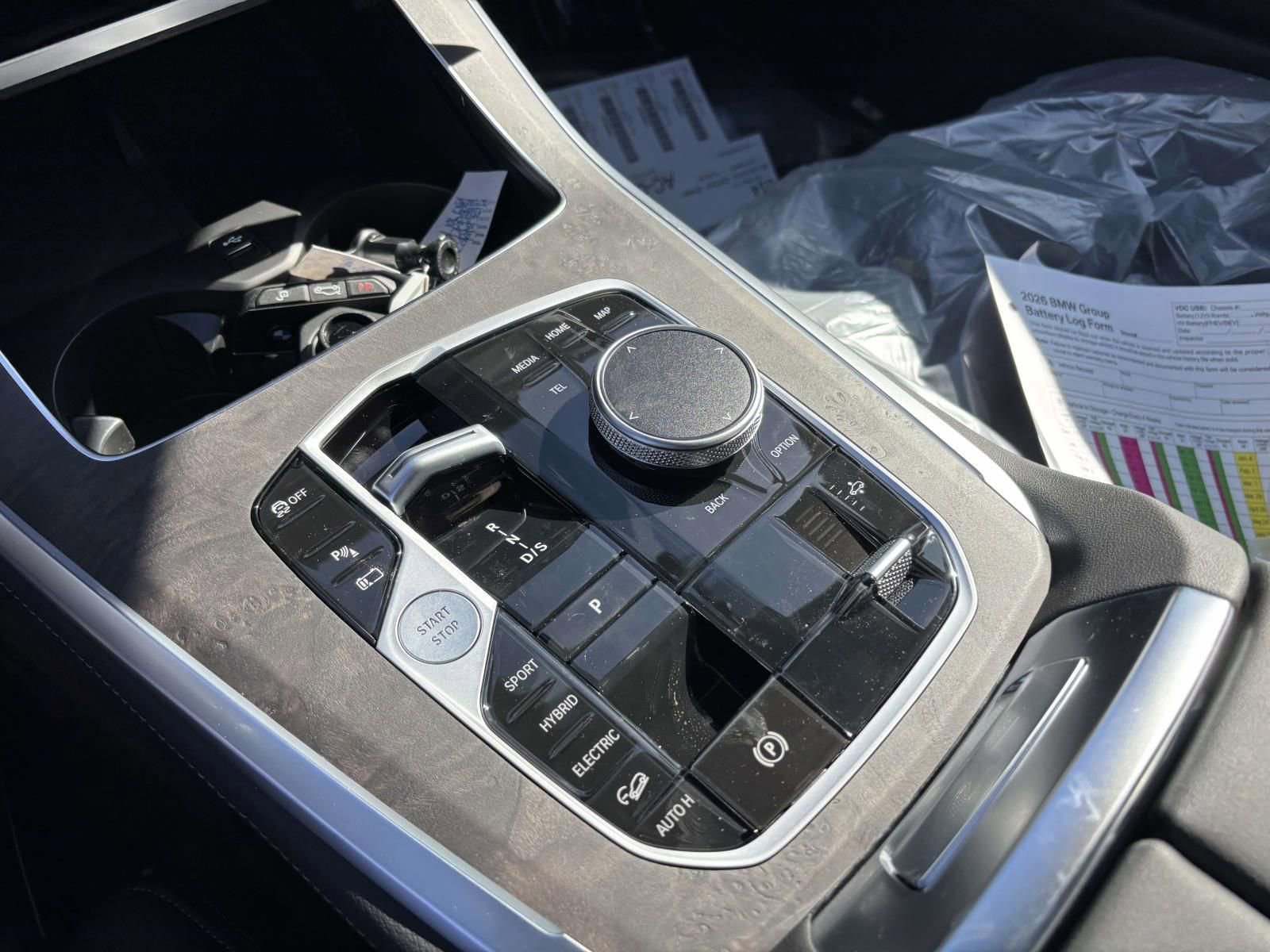 New 2026 BMW X5 xDrive50e image 17