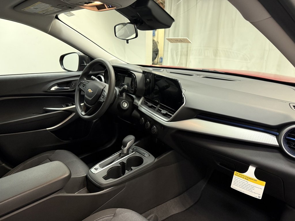 New 2026 Chevrolet Trax LS image 15
