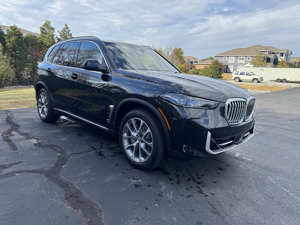 New 2026 BMW X5 xDrive50e w/ Executive Package image 8