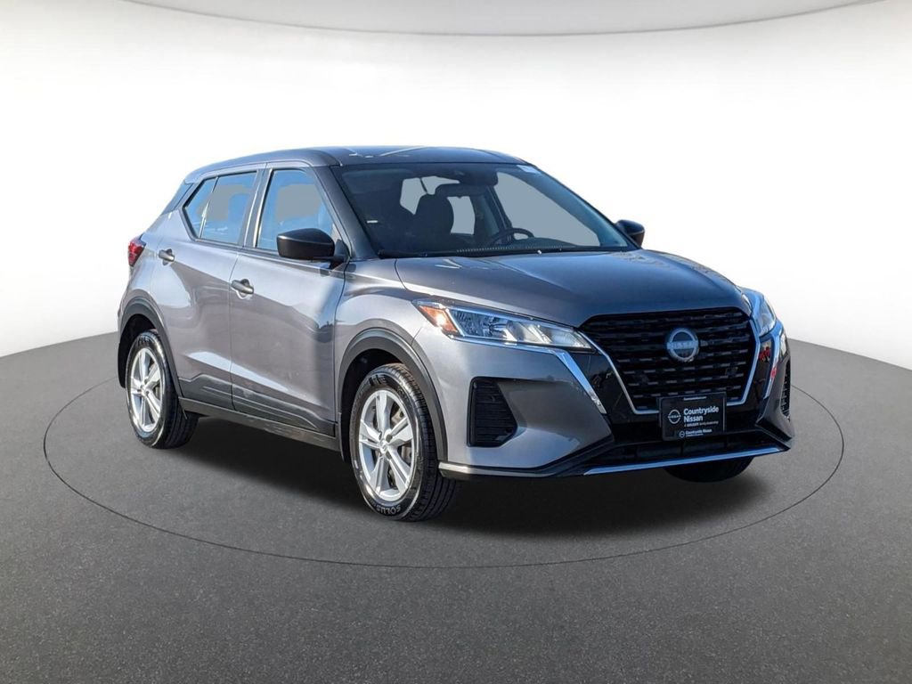 Used 2024 Nissan Kicks S image 3