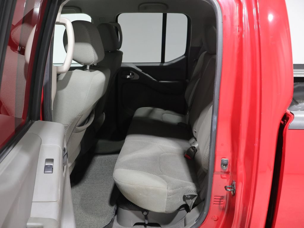 Used 2008 Nissan Frontier SE w/ SE Value Truck Pkg AWD/4WD image 16