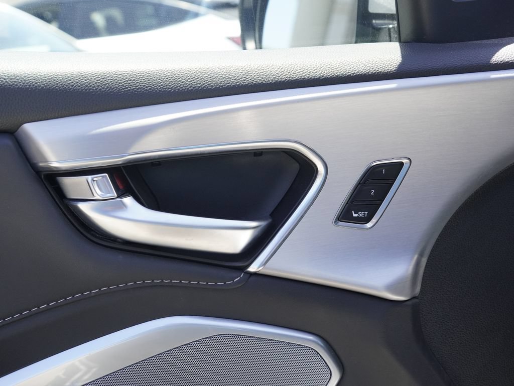 Used 2023 Acura RDX w/ Technology Package FWD image 8