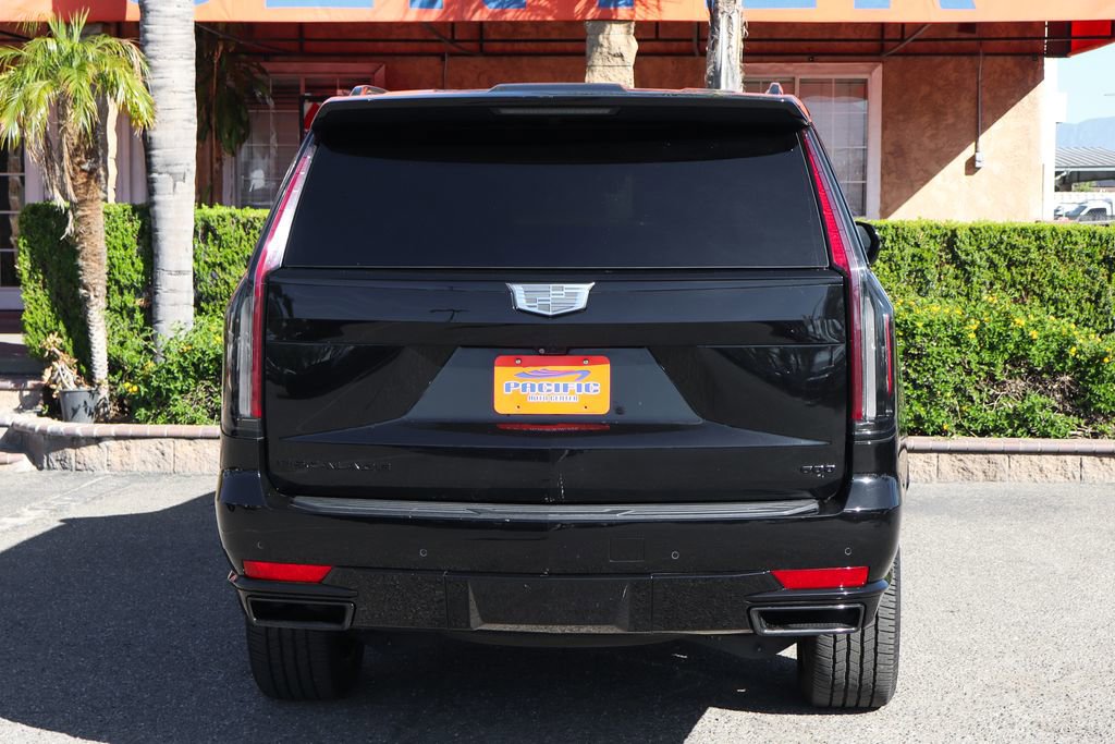 Used 2023 Cadillac Escalade Sport Platinum w/ LPO, ONYX Package AWD/4WD image 8