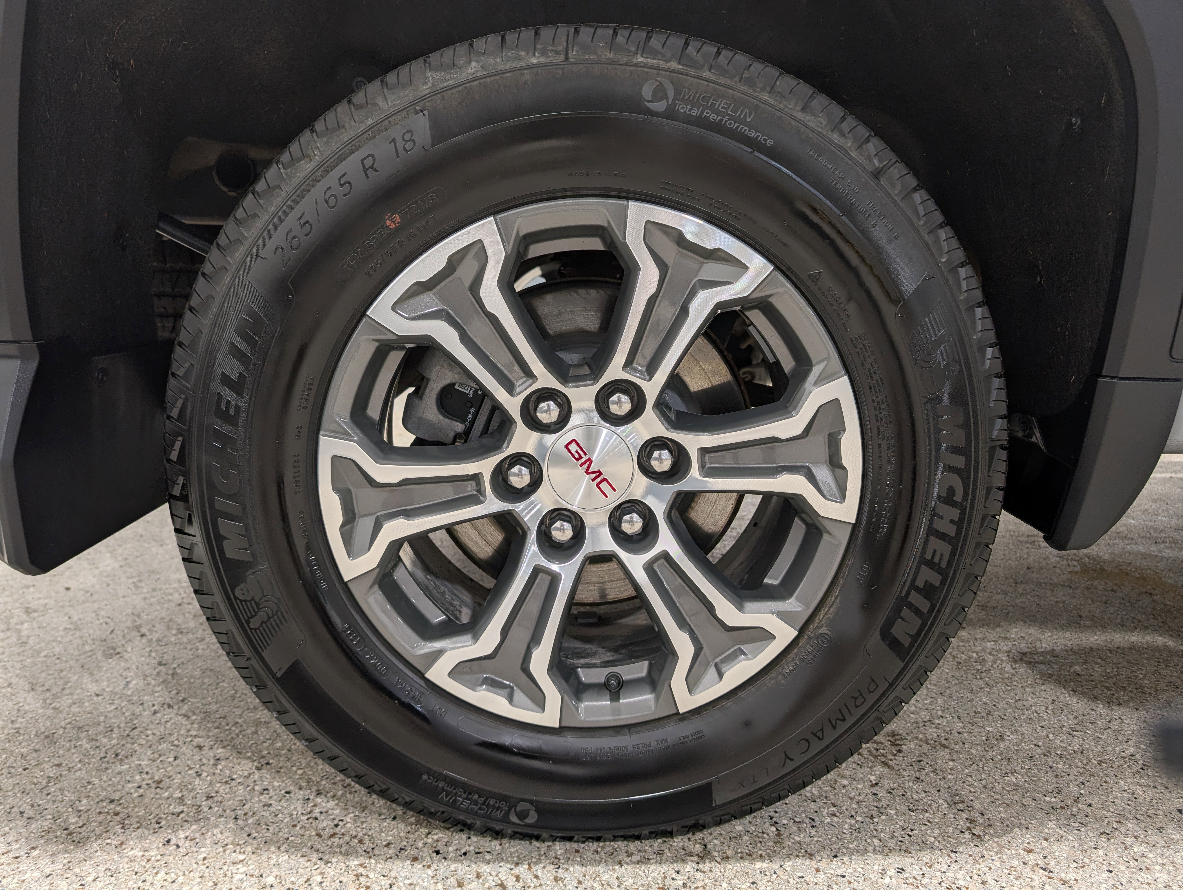 Used 2024 GMC Sierra 1500 SLE w/ Preferred Package image 13