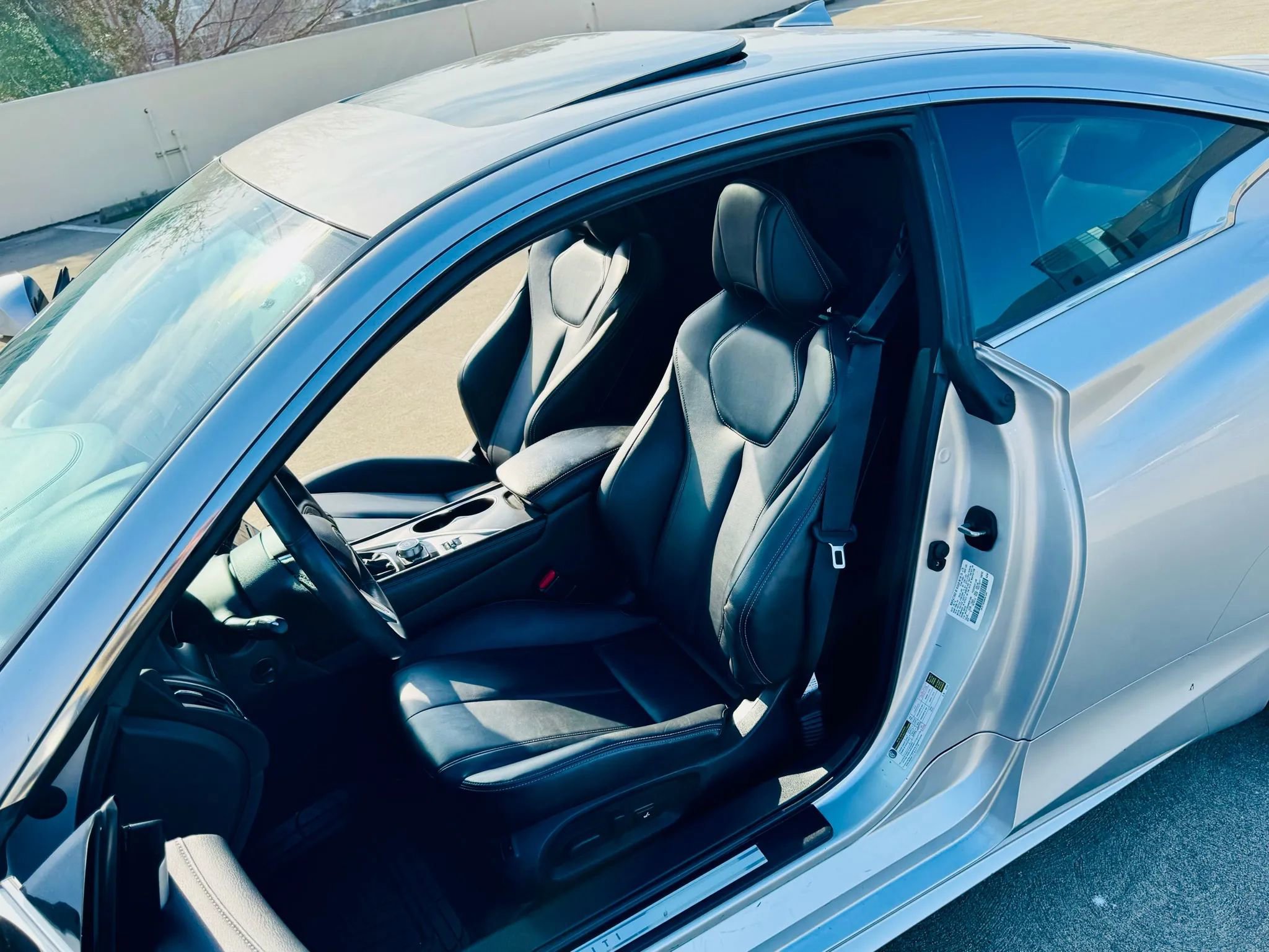 Used 2017 INFINITI Q60 3.0t w/ Premium Plus Package 3.0T image 28