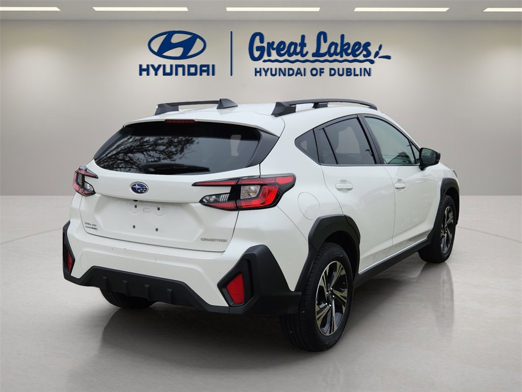 Used 2024 Subaru Crosstrek 2.0i Premium image 5
