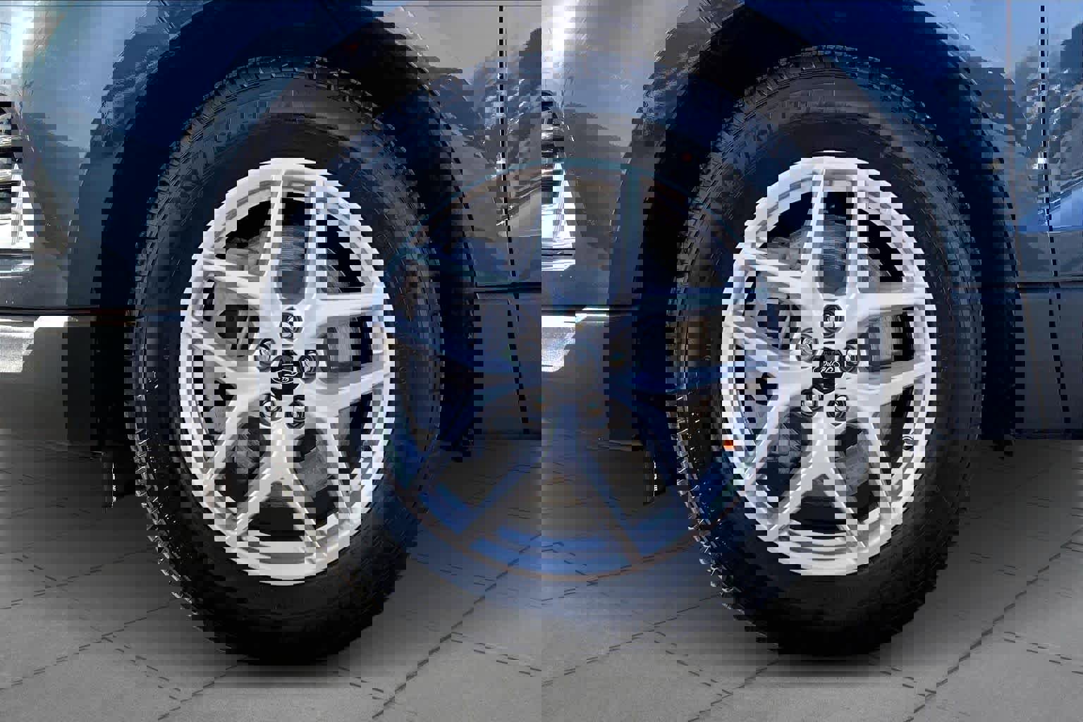 Used 2024 Ford Edge SEL w/ Convenience Package image 11