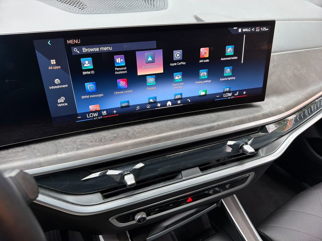 Used 2025 BMW X5 xDrive40i w/ Climate Comfort Package image 27