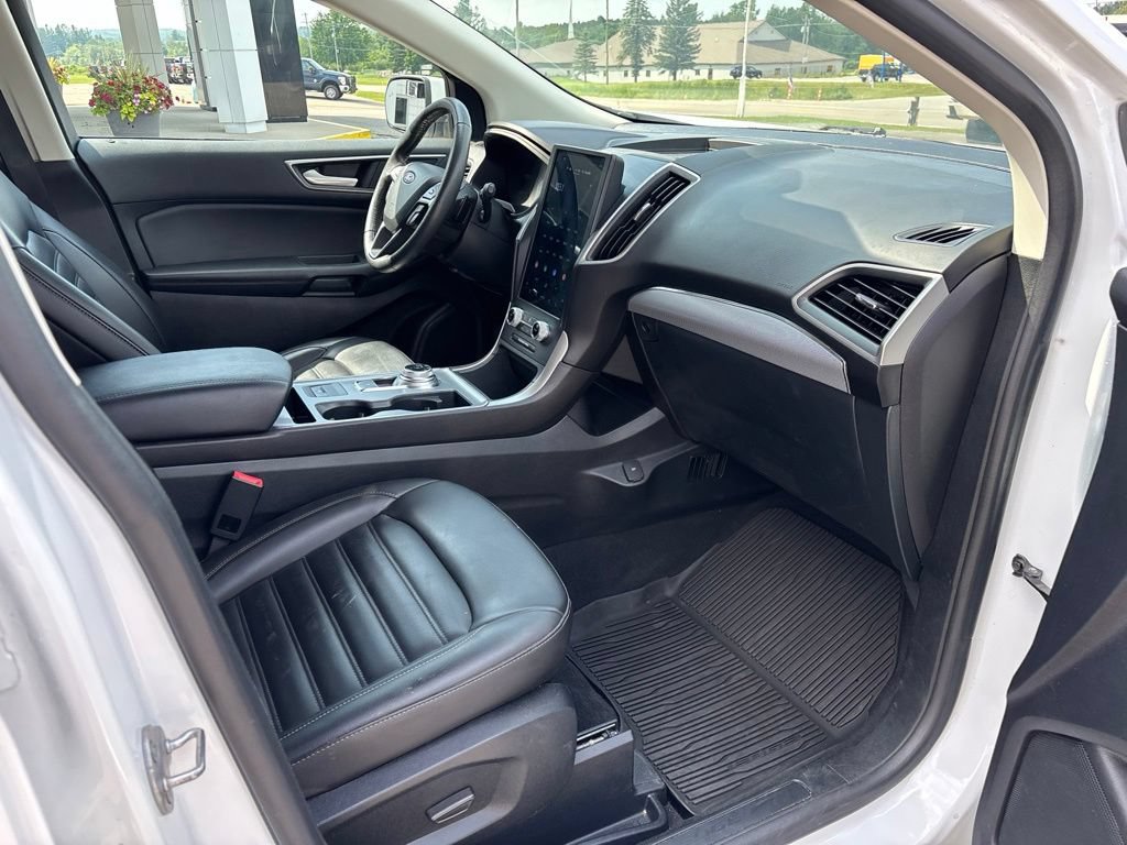 Used 2022 Ford Edge SEL w/ Convenience Package AWD/4WD image 11