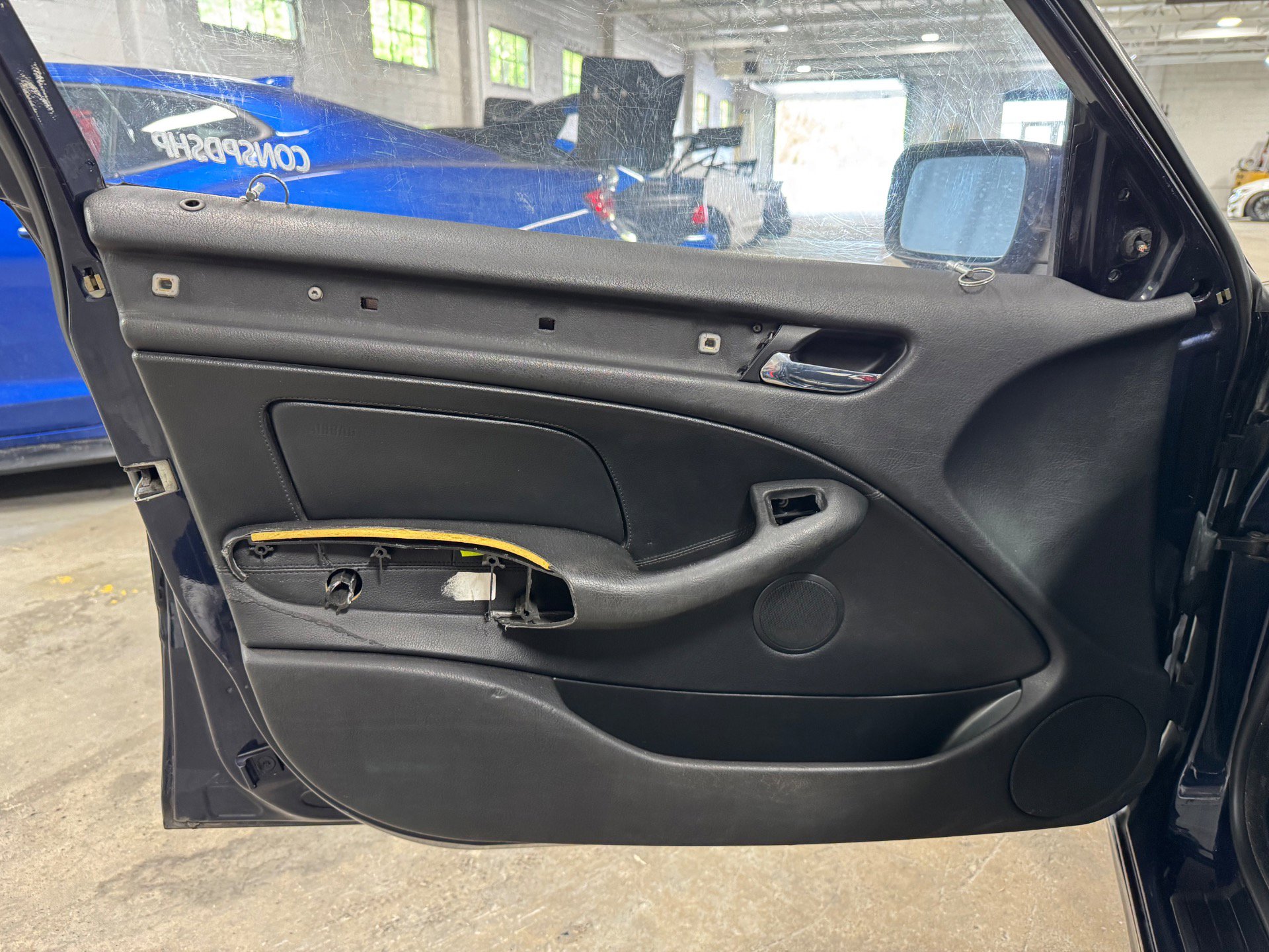 Used 2003 BMW 325i Sedan image 56