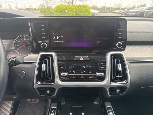 Used 2022 Kia Sorento SX image 9