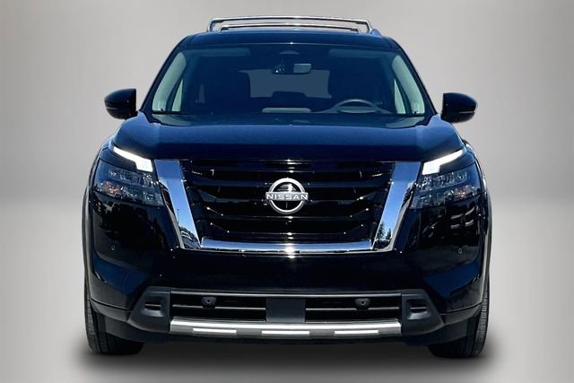 Certified 2025 Nissan Pathfinder Platinum w/ Cargo Package image 3