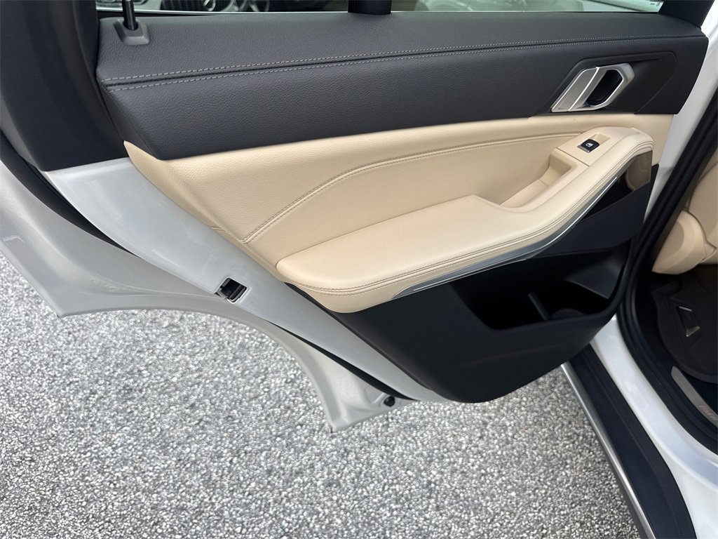 Used 2021 BMW X5 xDrive40i w/ Premium Package 2 image 21