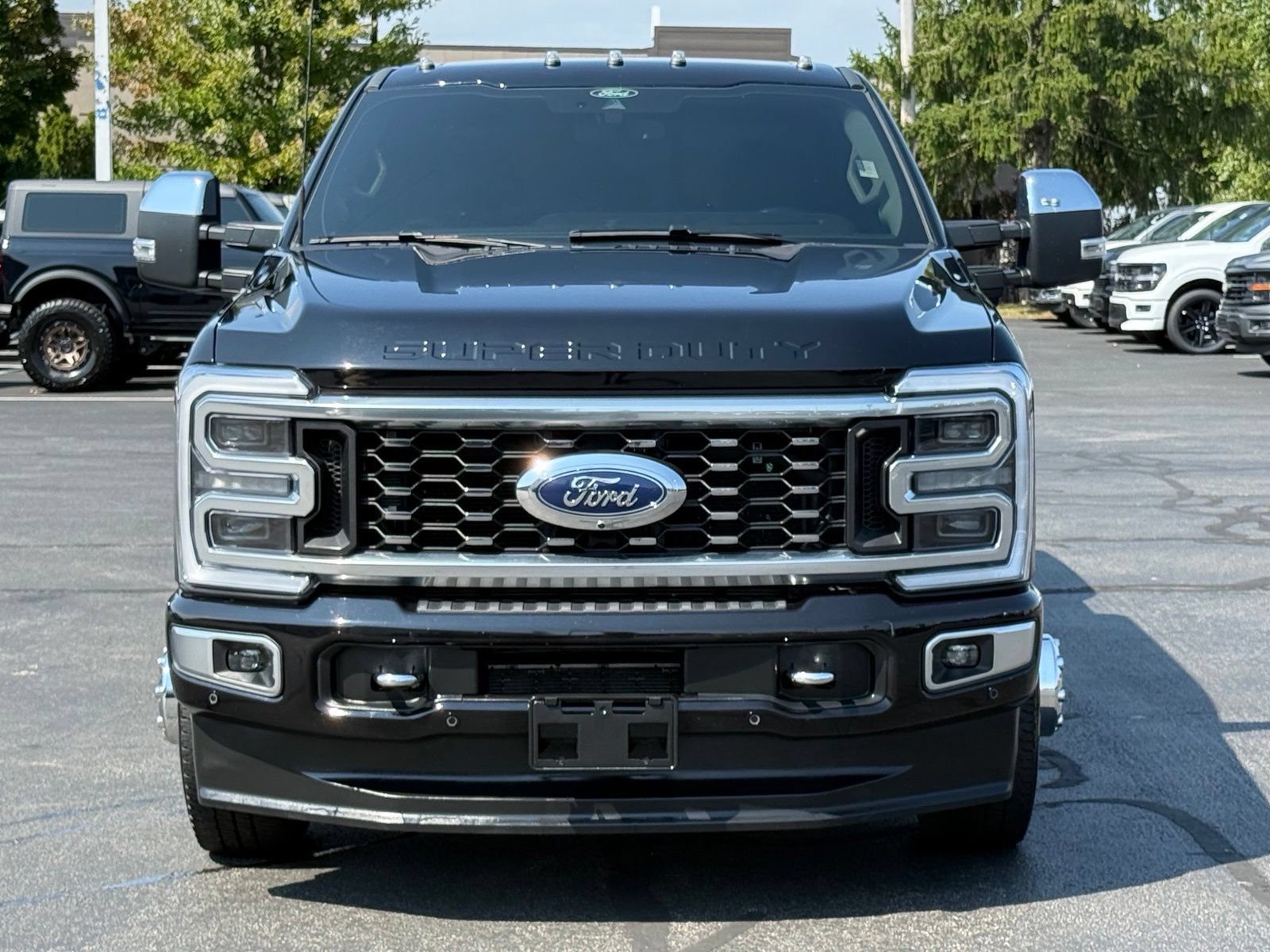 Used 2024 Ford F350 Limited w/ FX4 Off-Road Package AWD/4WD image 9