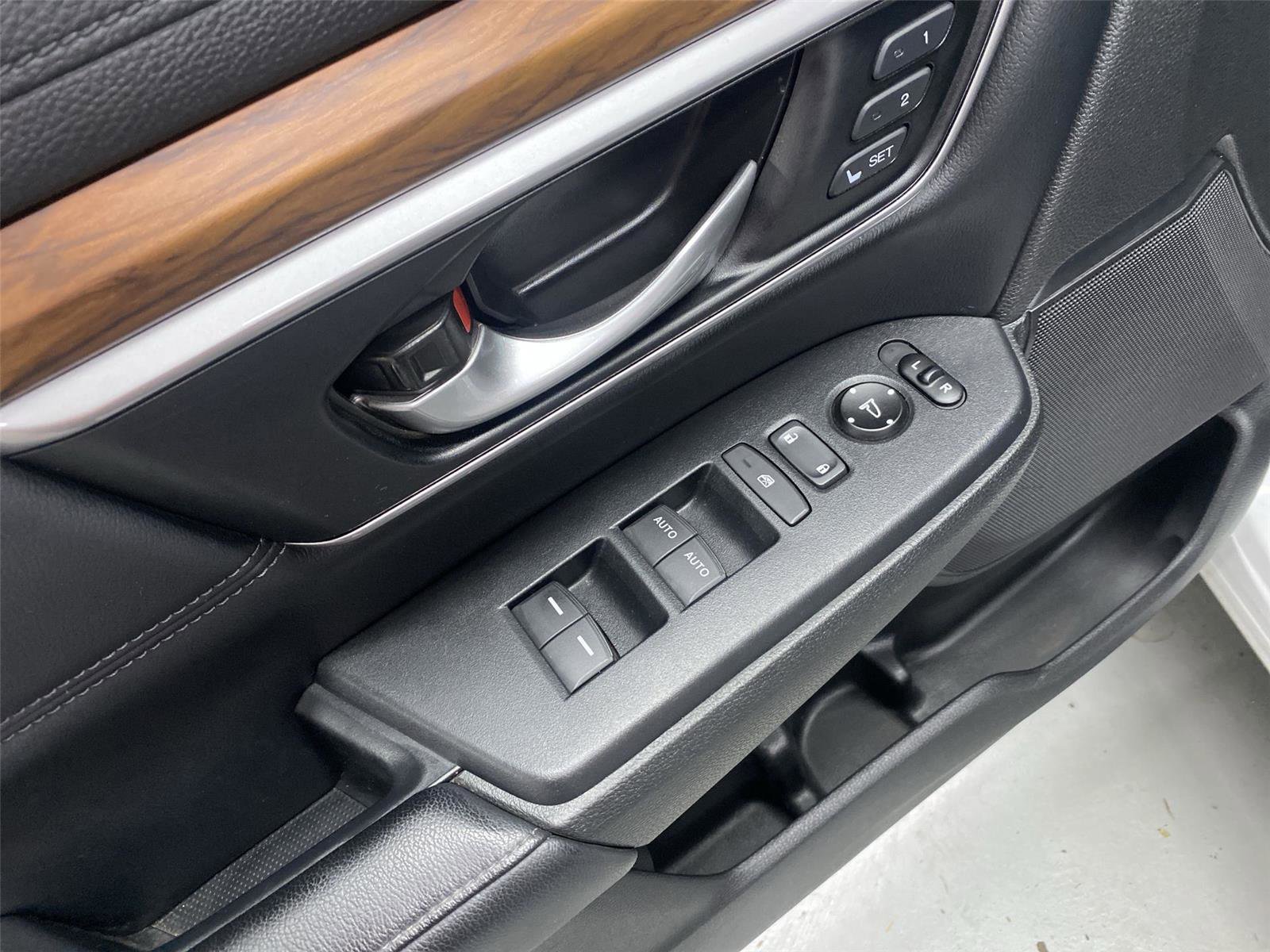 Used 2020 Honda CR-V EX-L image 19