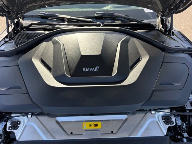Used 2025 BMW i4 eDrive40 w/ Premium Package image 32