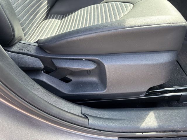 Used 2024 Toyota Camry SE image 39