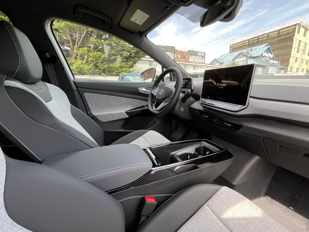New 2026 Volkswagen ID.4 Pro AWD/4WD image 18