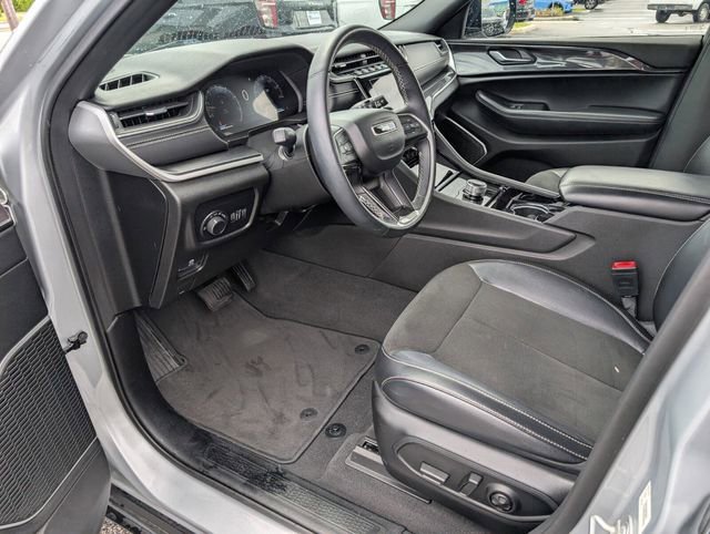 Used 2021 Jeep Grand Cherokee L Laredo AWD/4WD image 10