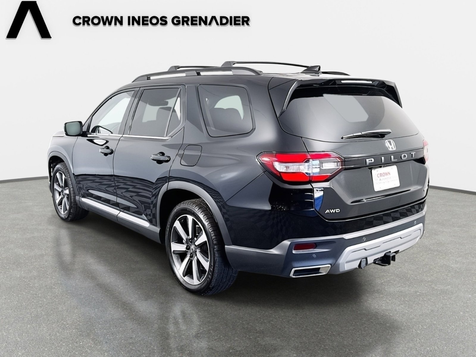 Used 2023 Honda Pilot Touring image 8